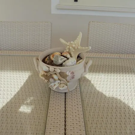 בית הארחה La Poesia 3*