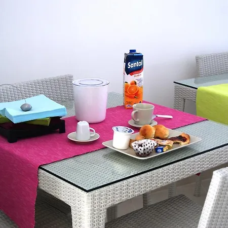 בית הארחה La Poesia 3*