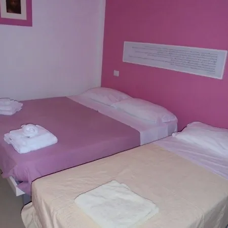 בית הארחה La Poesia