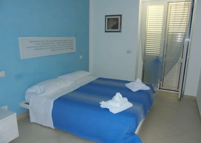 La Poesia 招待所 3*